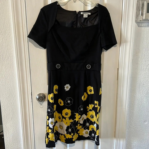 Nygard dress - Picture 1 of 4